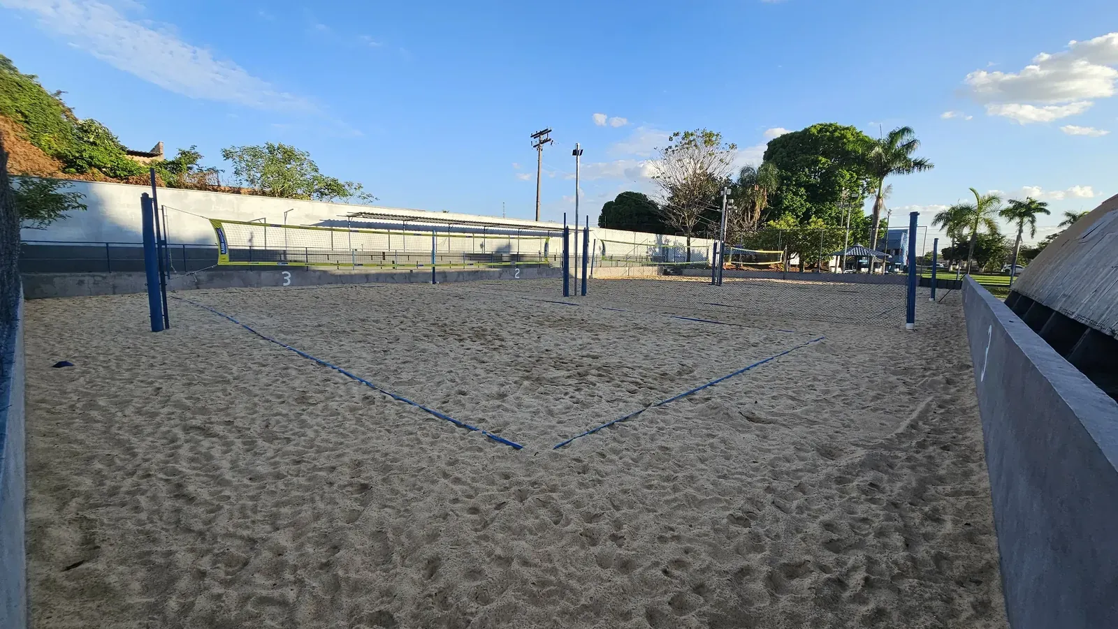 Areia Tratada e Redes Oficiais